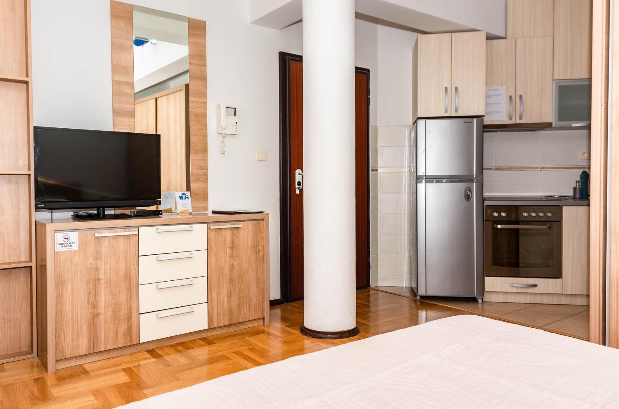 Bobo Apartment บุดวา ภายนอก รูปภาพ